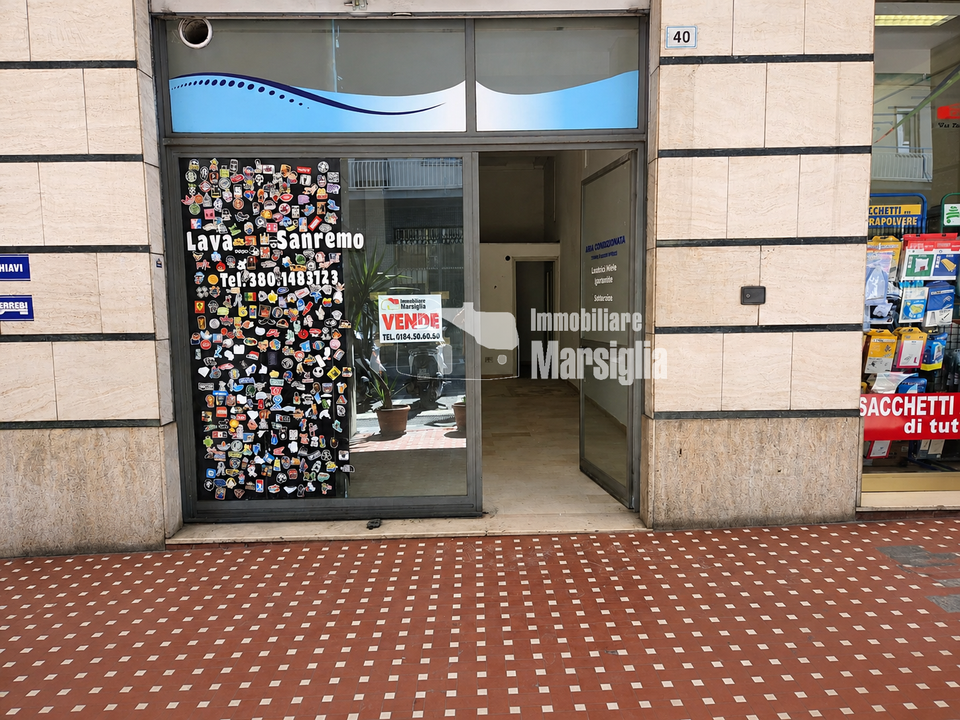 Erhvervsejendom i Sanremo, Imperia - foto 1
