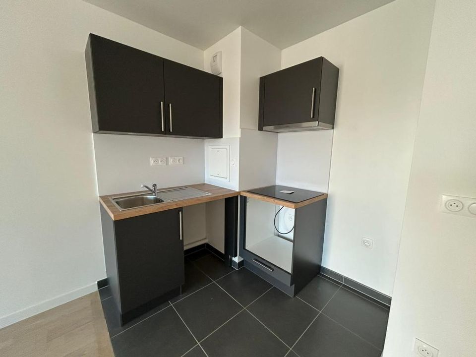 Apartament a Blanc-Mesnil, Seine-Saint-Denis - foto 2