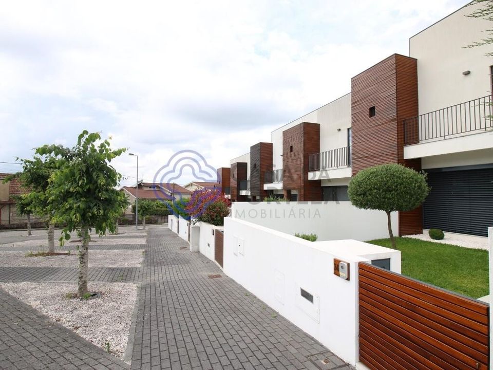 Rækkehus i Santo Tirso, Porto - foto 5