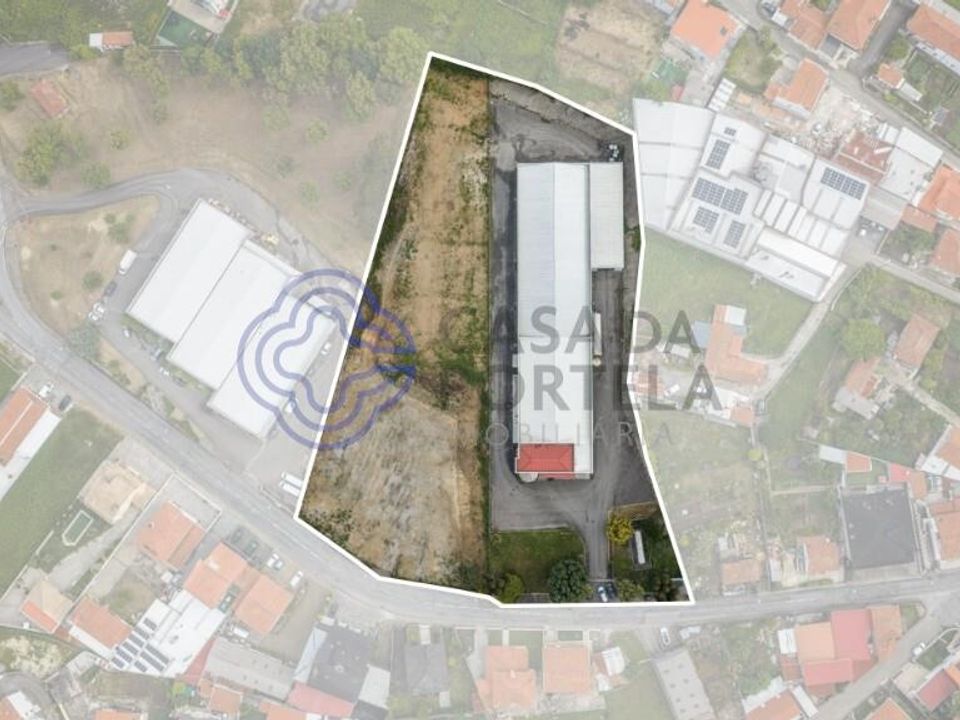 Erhvervsejendom i Pacos de Ferreira, Porto - foto 1