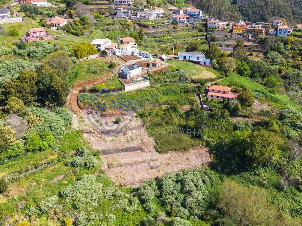Helårsgrund i Santa Cruz, Madeira - foto 1
