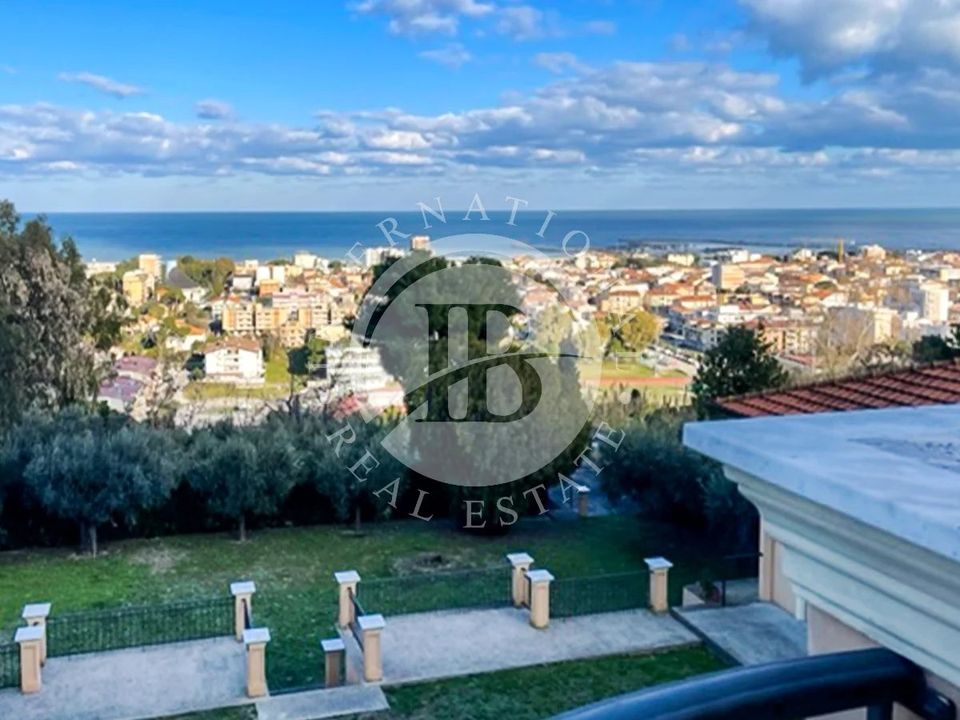 Lejlighed i Giulianova, Teramo - foto 1