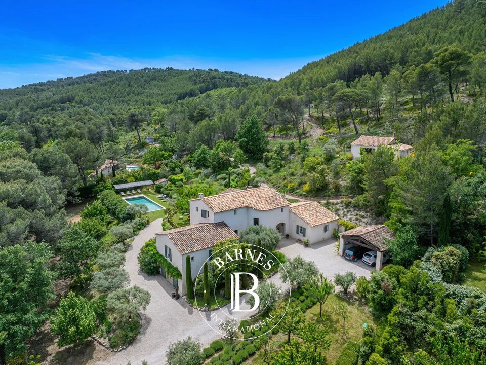 Villa i Aix-en-Provence, Bouches-du-Rhone - foto 1