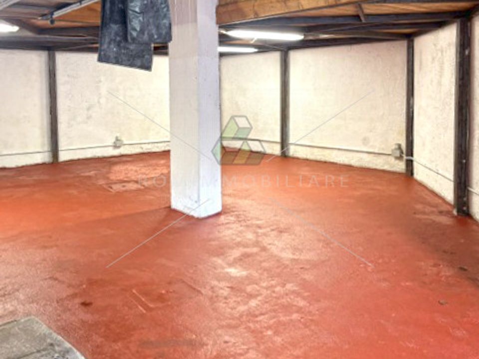 Garage i Rome, Rome - foto 5