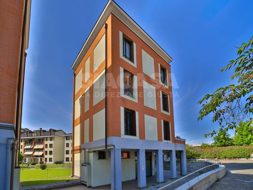 Erhvervsejendom i Concorezzo, Monza and Brianza - foto 1