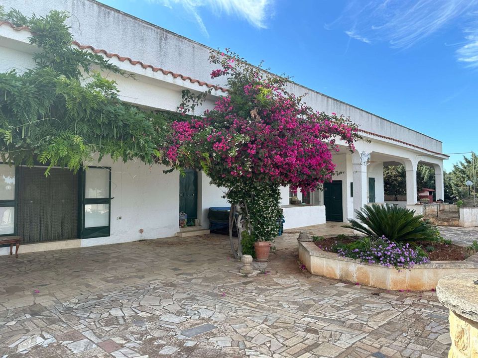 Villa i Ostuni, Brindisi - foto 1