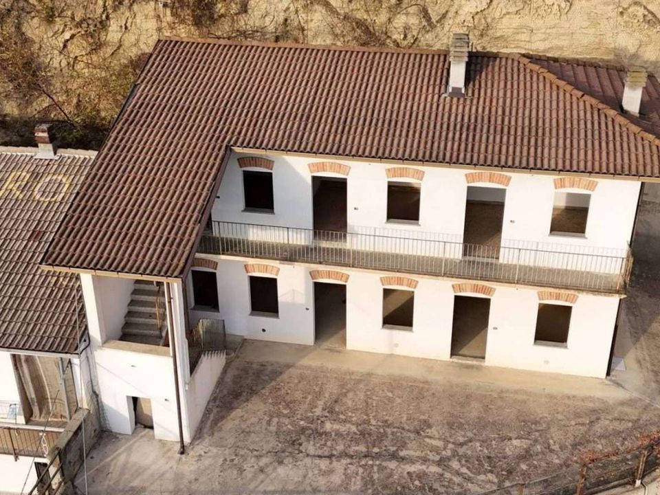 Villa i Corneliano d'Alba, Cuneo - foto 2