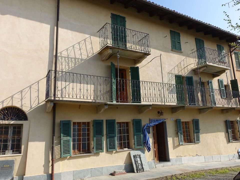 Farm hus i Alice Bel Colle, Alessandria - foto 3