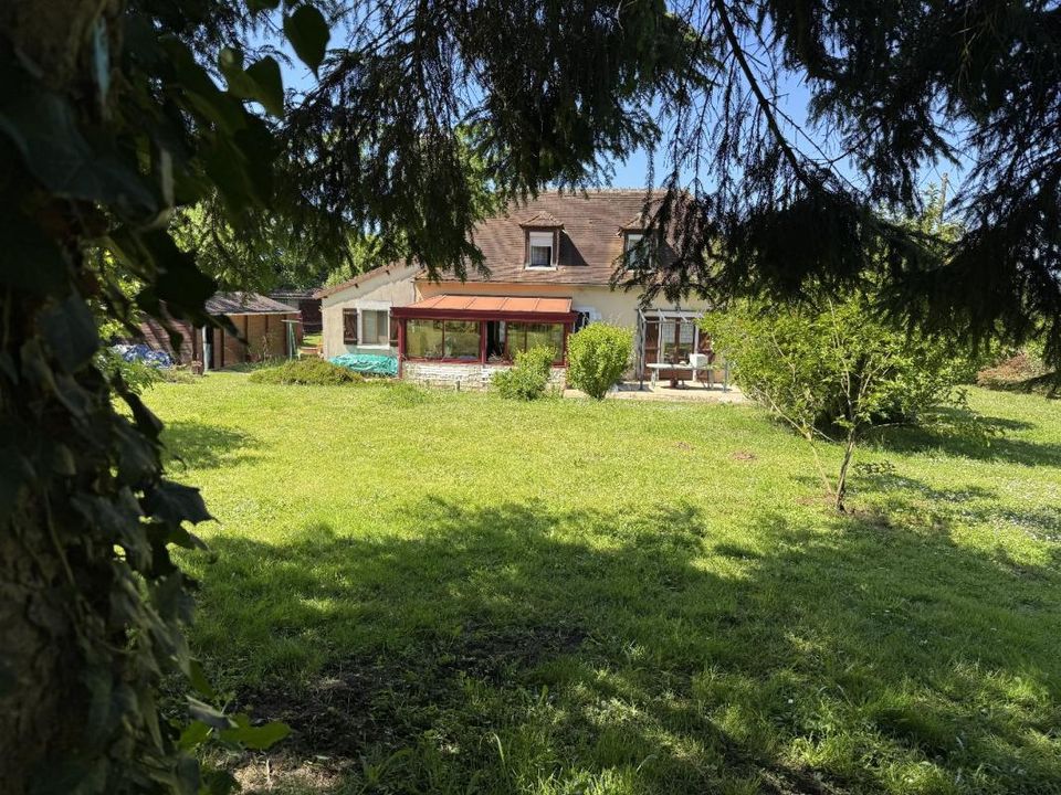 Villa i Saint-Hilaire-sur-Benaize, Indre - foto 1