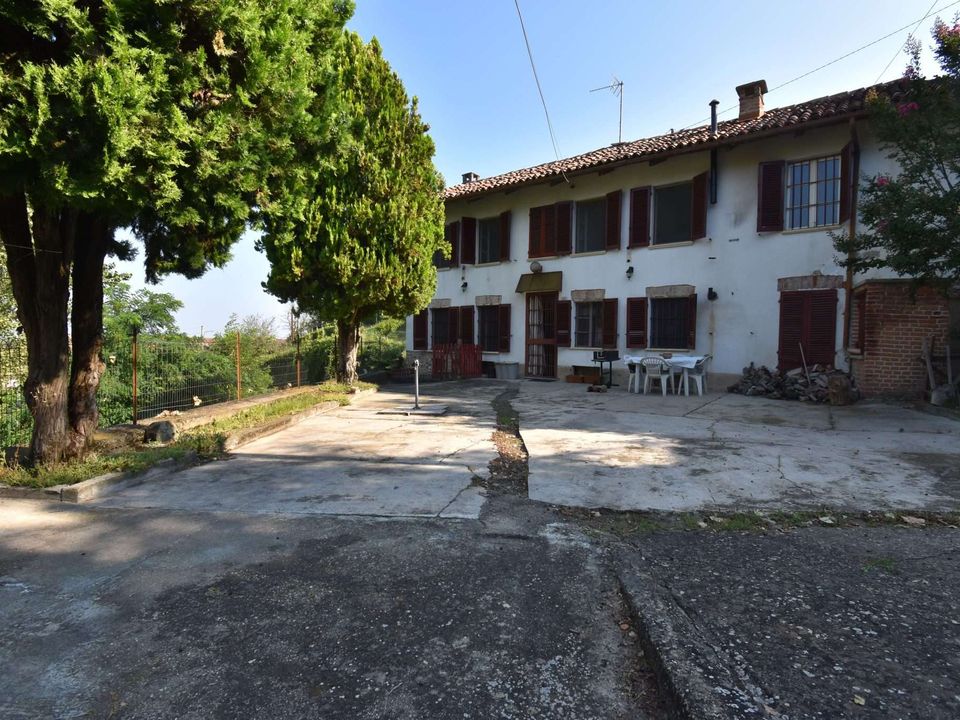 Farm hus i Montegrosso d'Asti, Asti - foto 1
