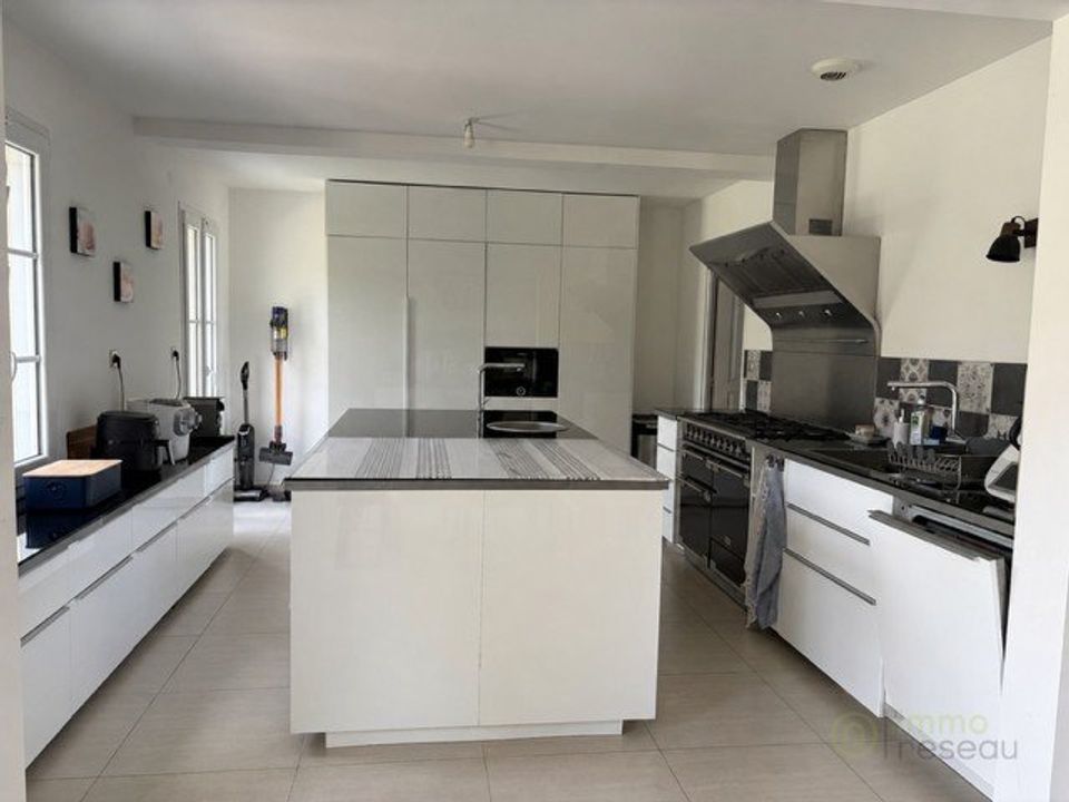 Villa i La Queue-les-Yvelines, Yvelines - foto 3