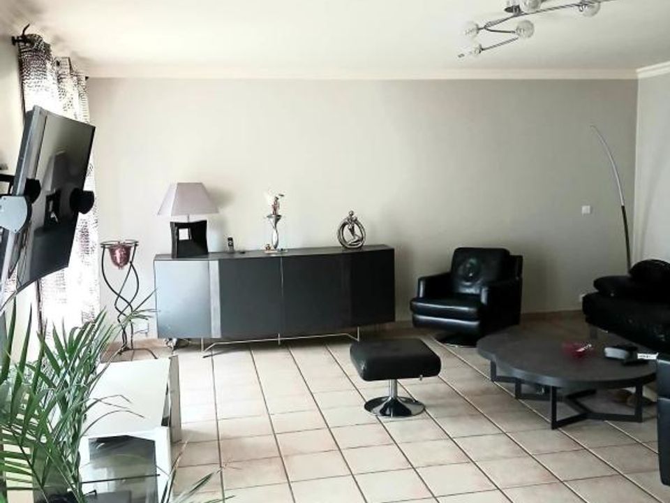 Villa in Drancy, Seine-Saint-Denis - foto 2