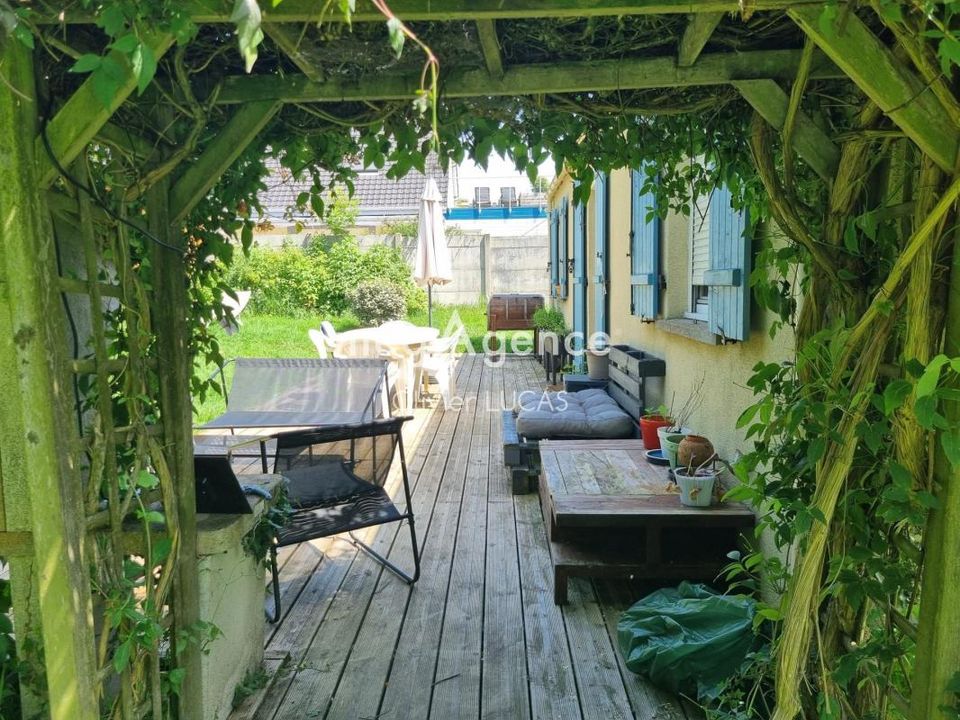 Villa in Beuzeville, Eure - photo 1