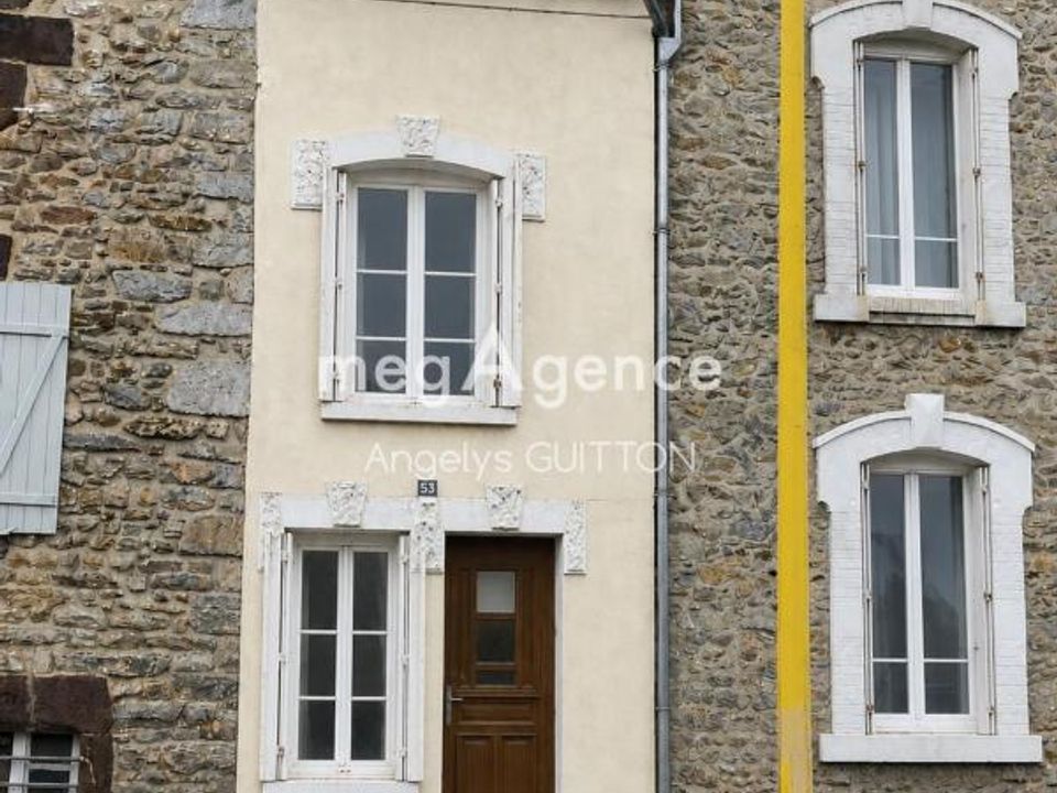 Villa i Fresnay-sur-Sarthe, Sarthe - bilde 1
