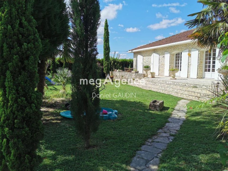 Villa i Saint-Brice, Charente - foto 1
