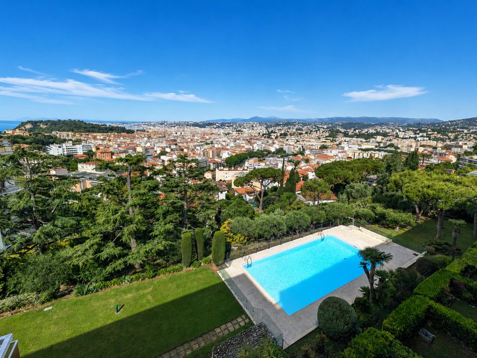 Villa i Nice, Alpes-Maritimes - foto 1