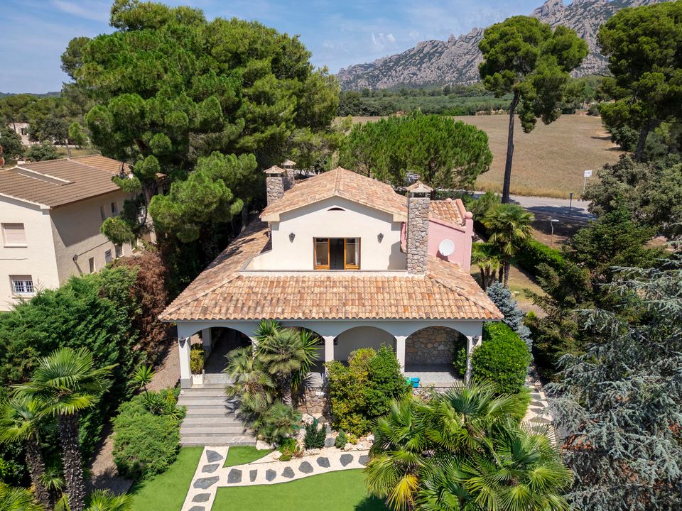 Villa i Collbato, Barcelona - foto 3