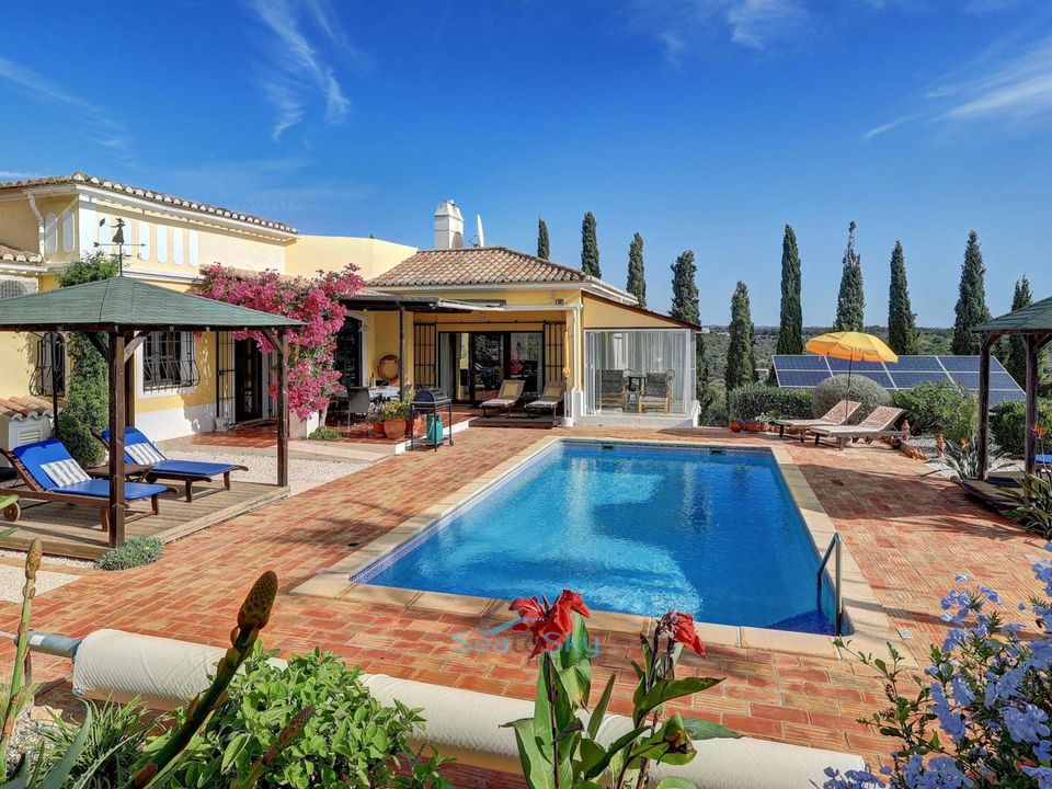 Villa i Mexilhoeira Grande, Faro - foto 1