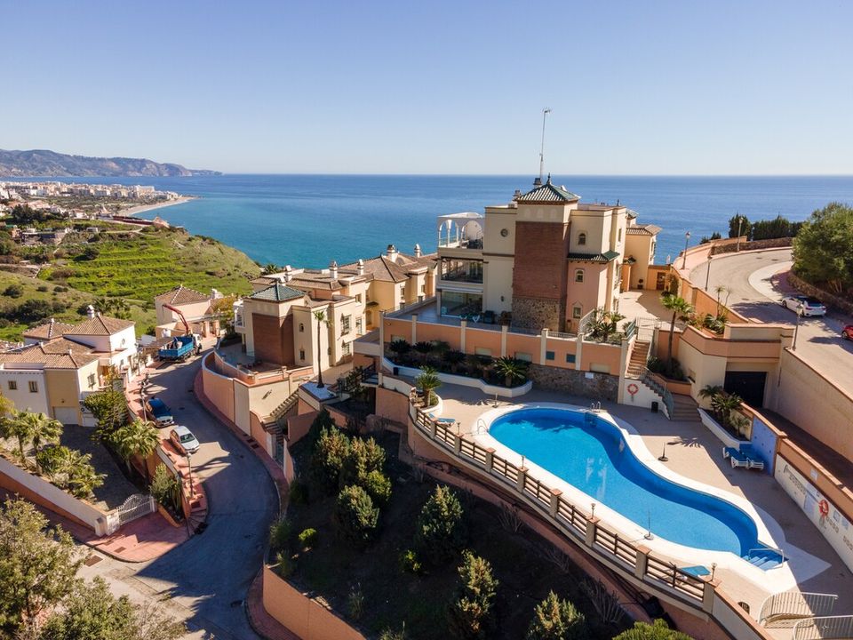 Lejlighed i Nerja, Malaga - foto 1