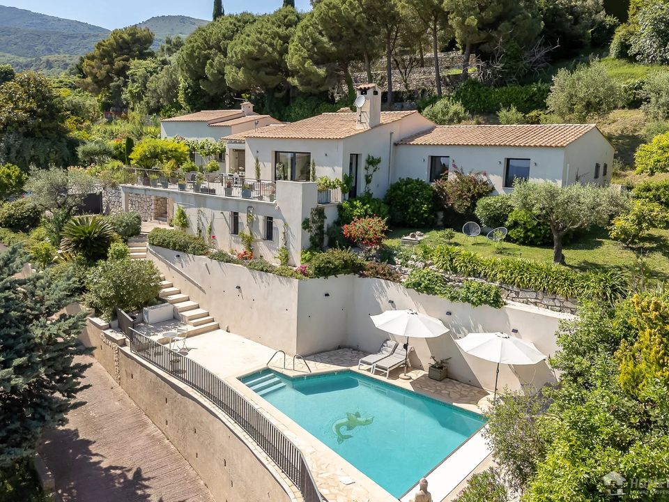 Villa i Tourrettes-sur-Loup, Alpes-Maritimes - foto 1