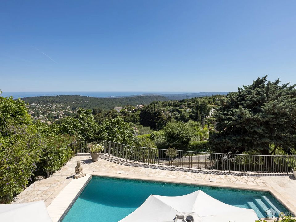 Villa i Tourrettes-sur-Loup, Alpes-Maritimes - foto 4