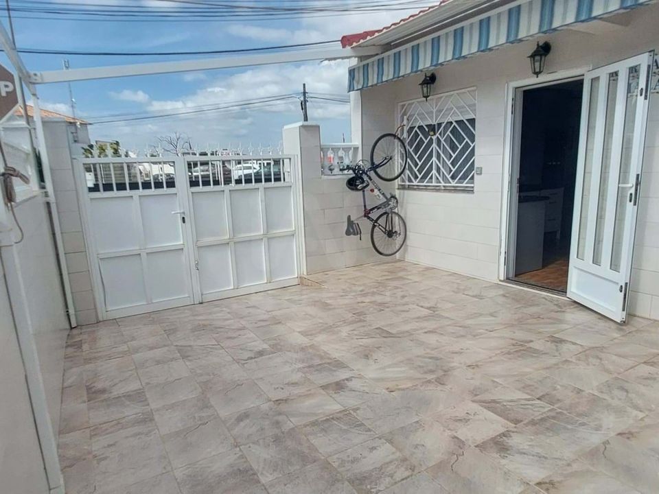 Byhus i Alicante, Alicante - foto 1
