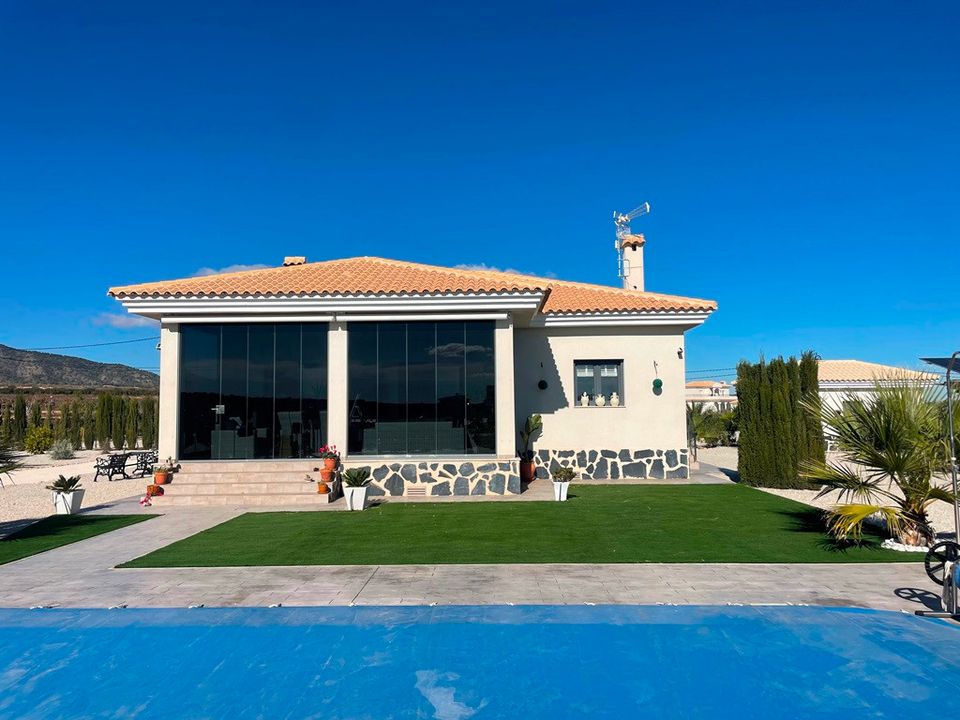 Villa a Pinoso, Alicante - foto 1