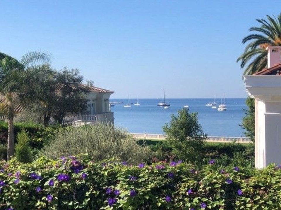 Villa i Antibes, Alpes-Maritimes - foto 1