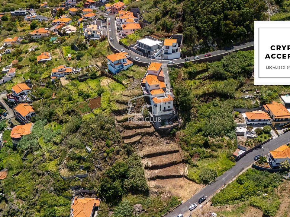 Helårsgrund i Santa Cruz, Madeira - foto 1