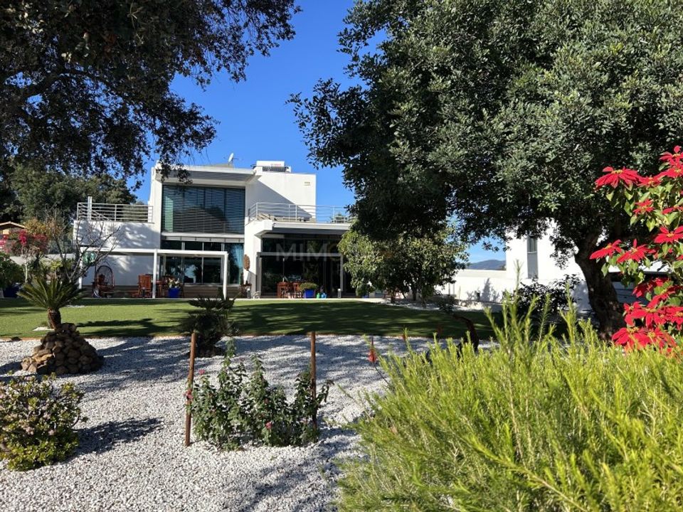 Villa i Mexilhoeira Grande, Faro - foto 1
