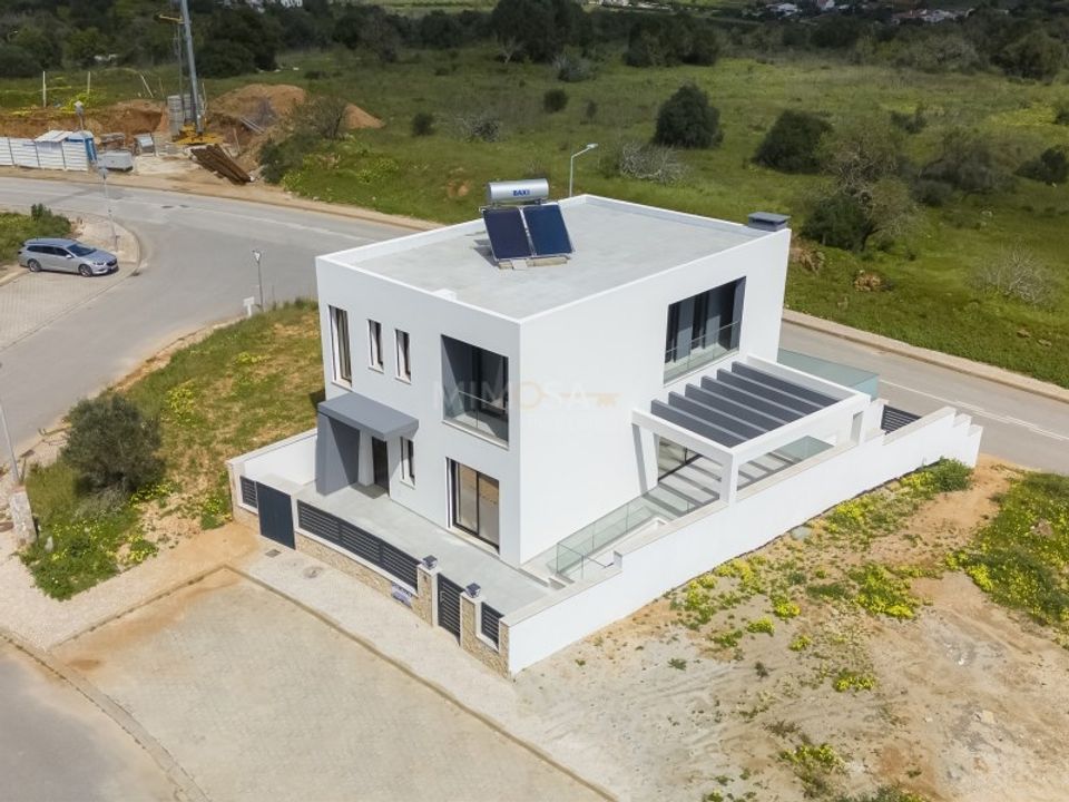Villa i Mexilhoeira Grande, Faro - foto 1