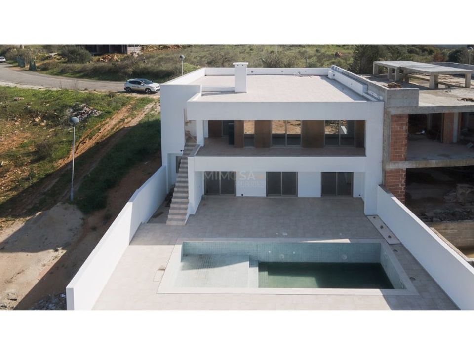 Villa i Mexilhoeira Grande, Faro - foto 1
