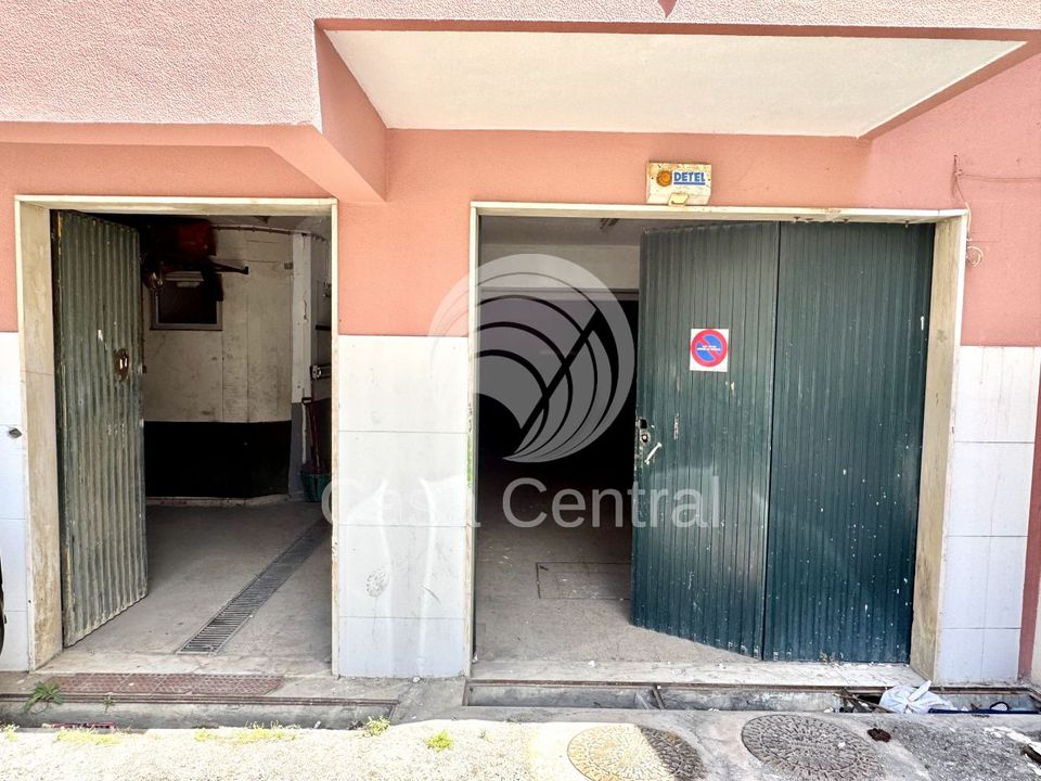 Erhvervsejendom i Amadora, Lisbon - foto 3