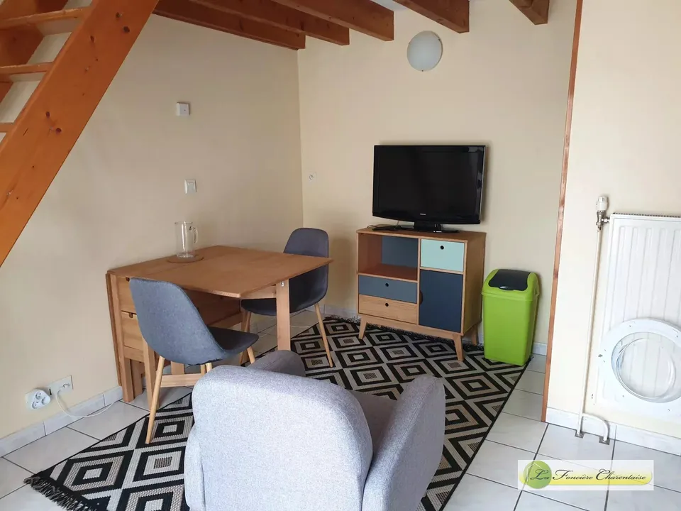 Apartamento en Saint-Yrieix-Sur-Charente, Charente - foto 2