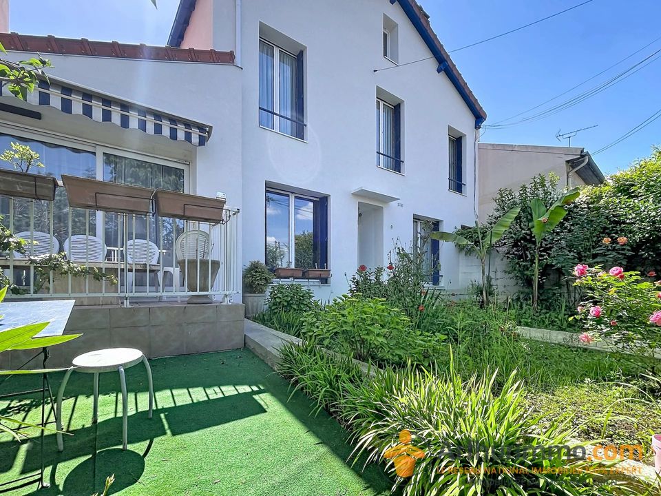 Villa i Nanterre, Hauts-de-Seine - bilde 1