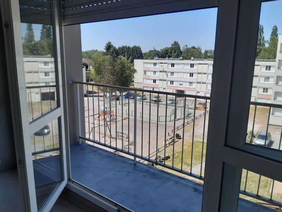 Apartment in Saint-Loup-sur-Semouse, Haute-Saone - photo 1