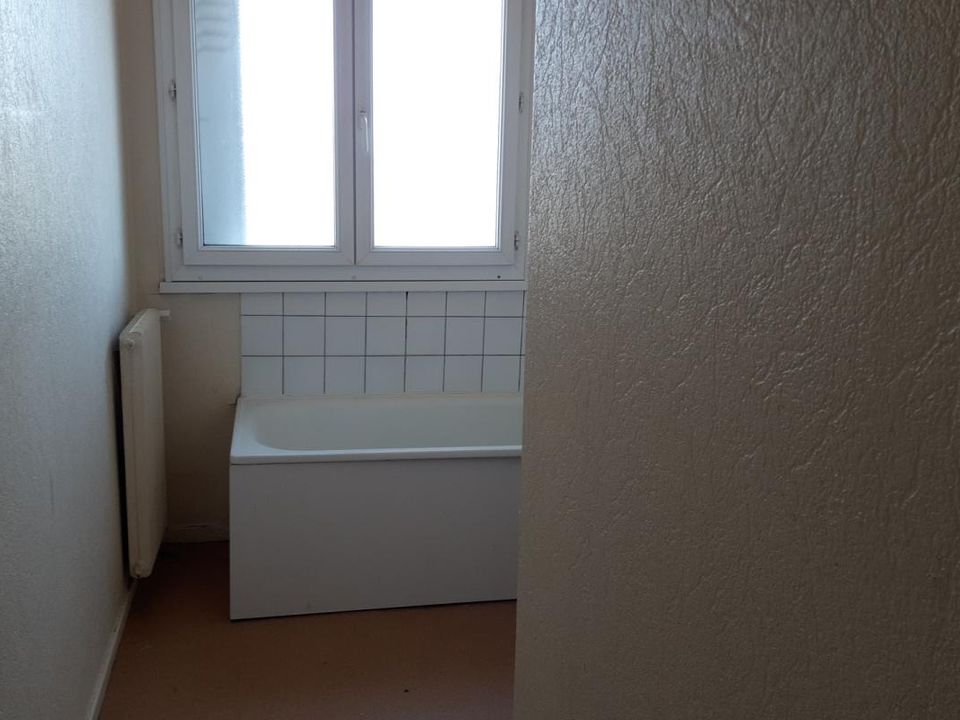 Apartment in Saint-Loup-sur-Semouse, Haute-Saone - photo 5
