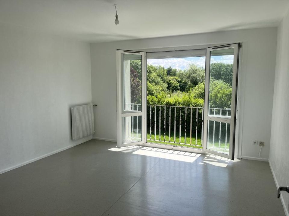 Apartment in Saint-Loup-sur-Semouse, Haute-Saone - photo 1
