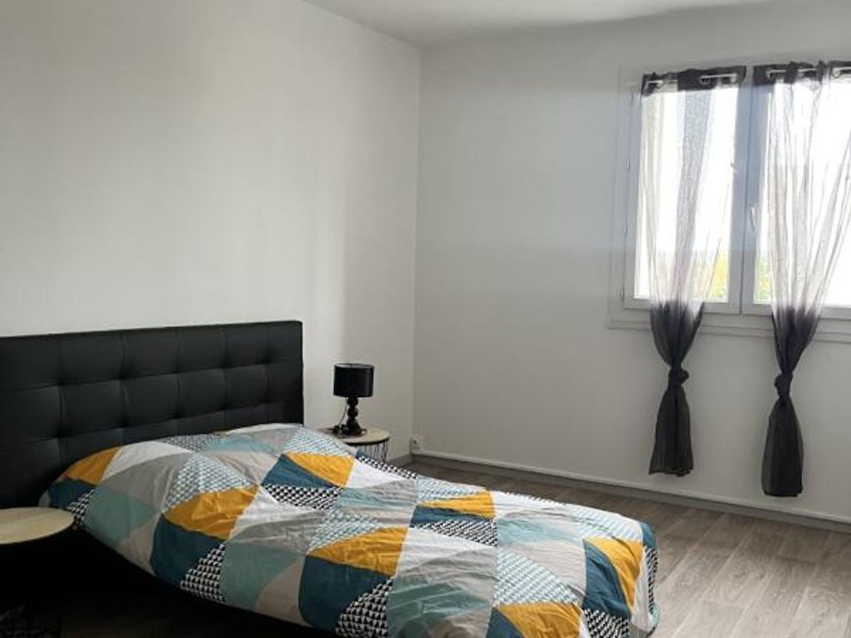 Apartment in Saint-Loup-sur-Semouse, Haute-Saone - photo 5