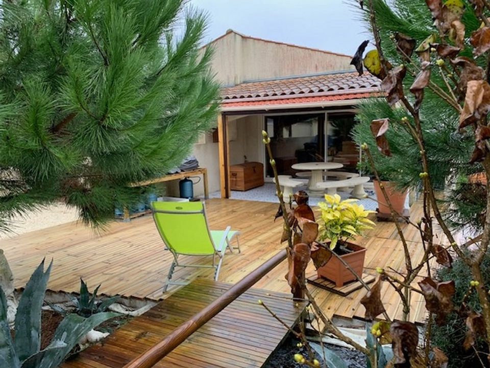 Landsbyhus i Saint-Georges-d'Oleron, Charente-Maritime - foto 2