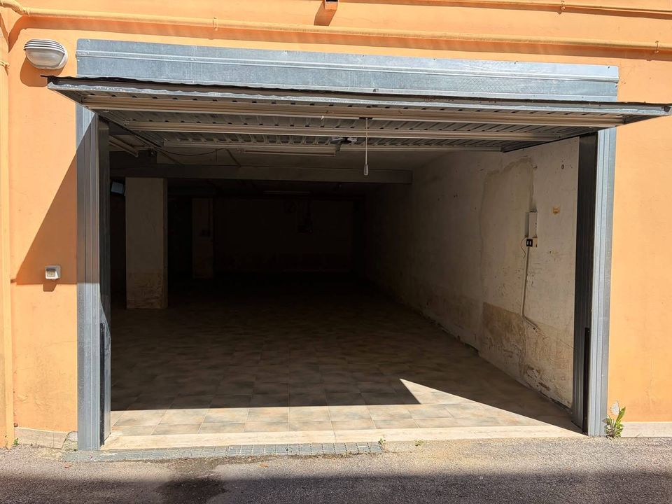 Parkeerruimte in San Benedetto Del Tronto, Ascoli Piceno - foto 2