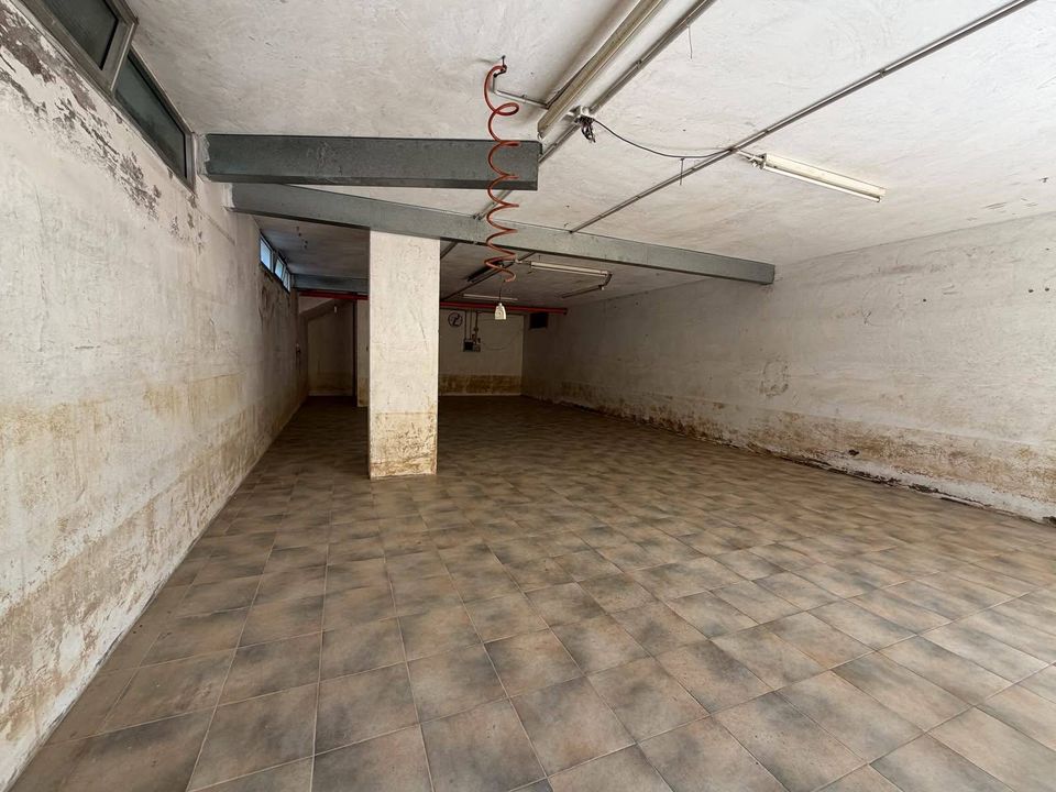 Parkeerruimte in San Benedetto Del Tronto, Ascoli Piceno - foto 3