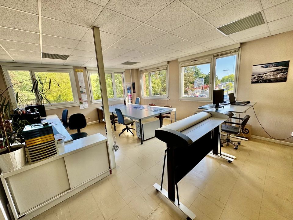 Erhvervsejendom i Evry-Courcouronnes, Essonne - foto 2