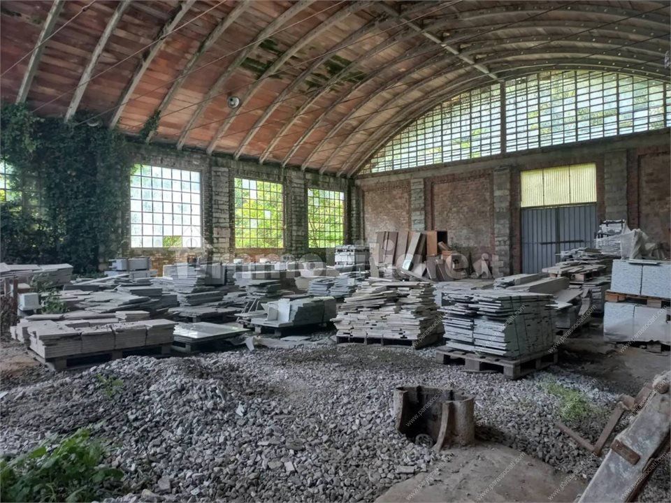 Erhvervsejendom i Verbania, Verbano Cusio Ossola - foto 2