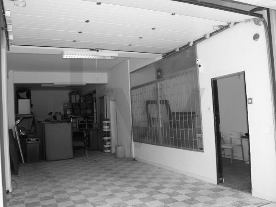 Erhvervsejendom i Amadora, Lisbon - foto 3