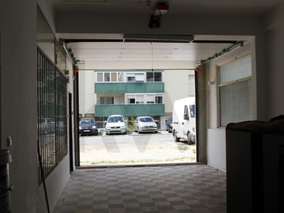 Erhvervsejendom i Amadora, Lisbon - foto 4