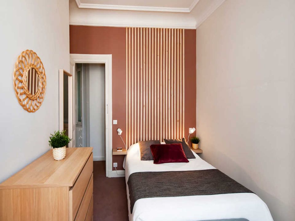 Apartment in Paris, Paris - photo 2
