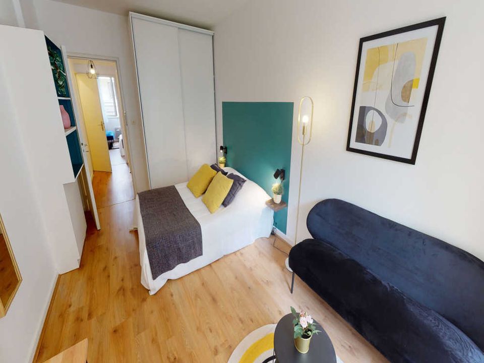 Apartment in Lyon, Rhone - photo 2
