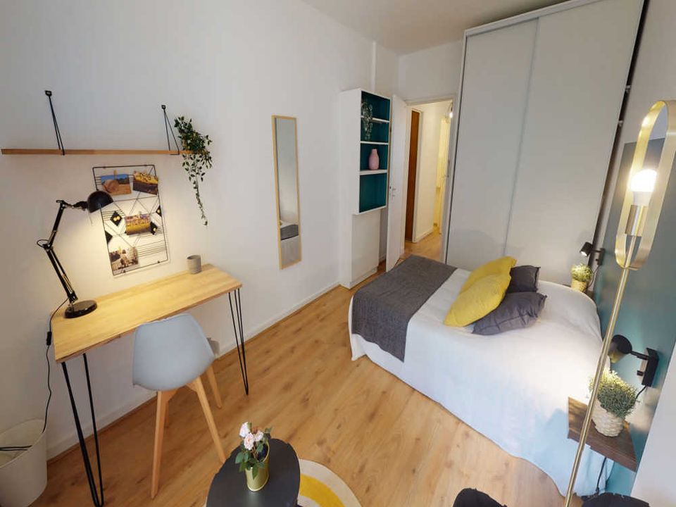 Apartment in Lyon, Rhone - photo 3