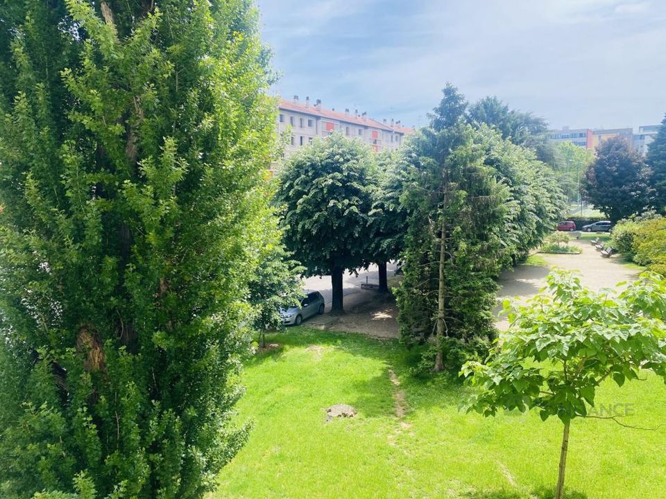 Lejlighed i Villeurbanne, Rhone - foto 1